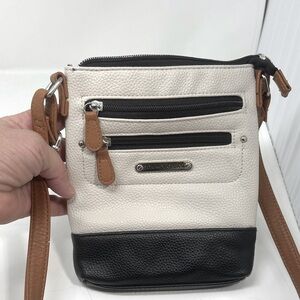 Stone Mountain Crossbody